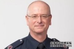 用马甲上网骂人的维州警局高官辞职