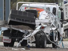 西环恐怖事故：男子被起重机撞死