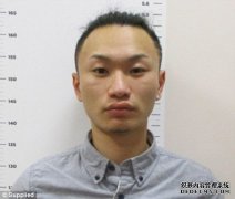 为了买劳力士和炫耀 一名男子走私五百万冰毒