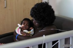 澳洲首次长途运送重病婴儿成功