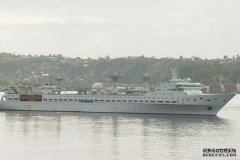 伪装成渔船的中国间谍船在斐济停在澳洲战舰旁