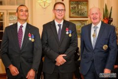 政府向所有参与泰国营救的澳洲人颁发勇敢奖章