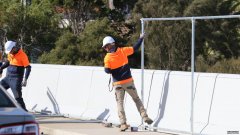 南澳将在Southern Expressway上安装永久性的防护网