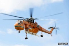 救火直升机撞入水坝，全澳六架救火直升机暂时