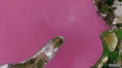 是紫色的湖？玫瑰色的蓄水库？还是粉色的溪？