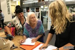 104岁悉尼女性向澳洲艺术最高奖项递交自画像参