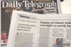 今天悉尼的《每日电讯报》里夹带了两页《悉尼