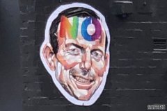 艾伯特炮轰粗俗海报：澳洲政治新低