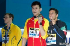 澳洲选手霍顿在世界游泳锦标赛上拒绝与孙杨同