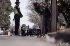 南澳警方认为今天上午撞树车祸中有速度因素