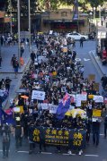 “我们绝不投降” 悉尼和台北开始了全球支持香