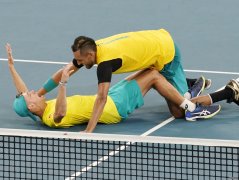 ATP杯：德米瑙尔与克耶高斯拯救四个赛点，澳洲