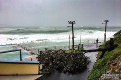 暴雨或扑灭East Gippsland大火，气象局发出天气警告