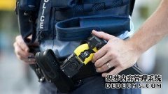 “为什么” 警察对16岁脑瘫女孩使用泰瑟枪引起