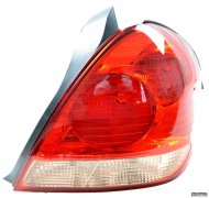 Nissan pulsar 尾灯罩裂了，在哪里买？