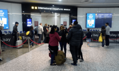 “回国太难了”，多名华人澳洲机场被拒登机！