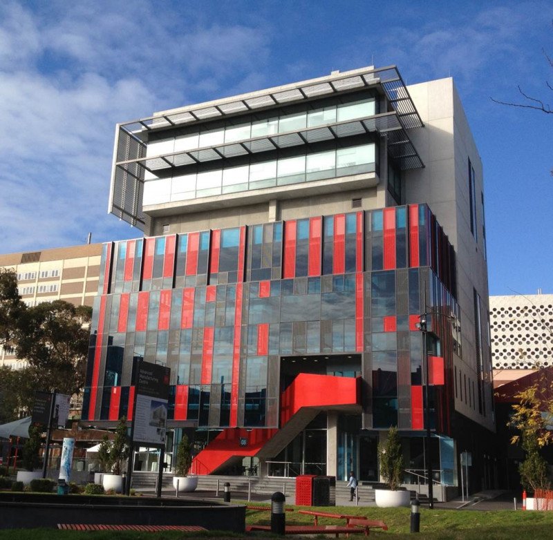 Swinburne_University,_The_George_Building,_Hawthorn_campus,_2013.jpg,0