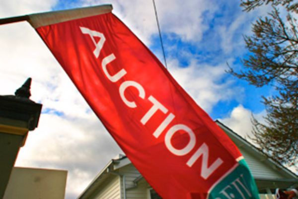 auction-sign_320.jpg,0