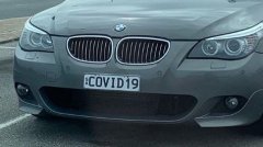 牌号为Covid19的车停在阿德机场好几个月了