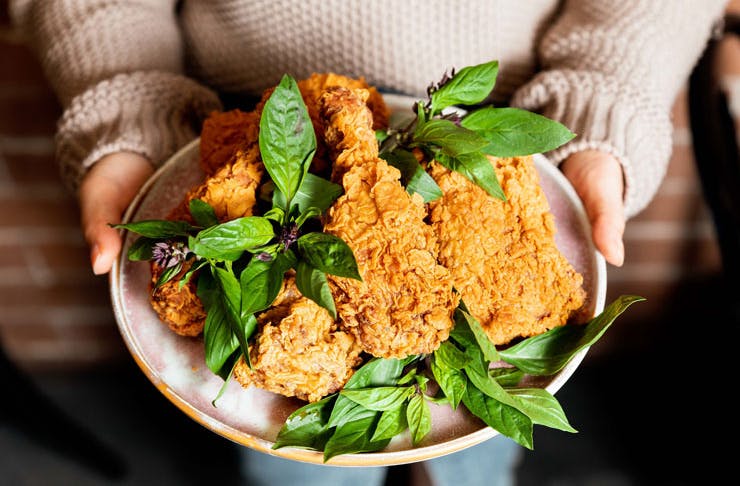 hello-auntie-pho-fried-chicken.jpg,0