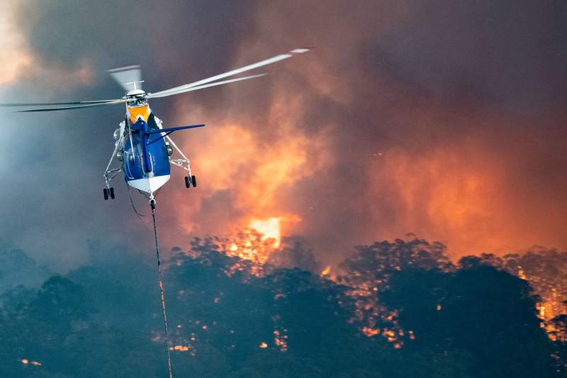 Vic-bushfires-20191231001439846045-original-small.jpg,0