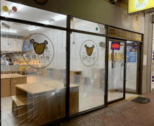 惊！墨尔本多家华裔商店被砸！最新民调显示，