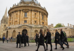 英国历史最悠久的大学top10！牛津924岁、剑桥81