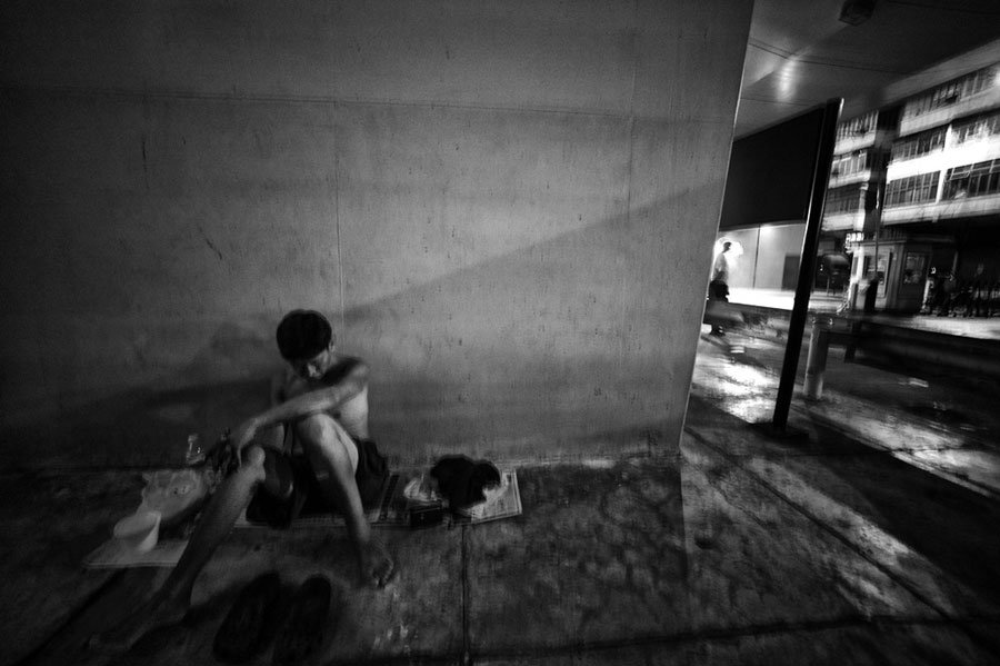 另一面!新西兰人夜间穿行在贫民区实拍香港阴暗面(多图)