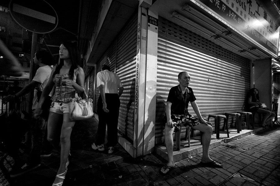 另一面!新西兰人夜间穿行在贫民区实拍香港阴暗面(多图)