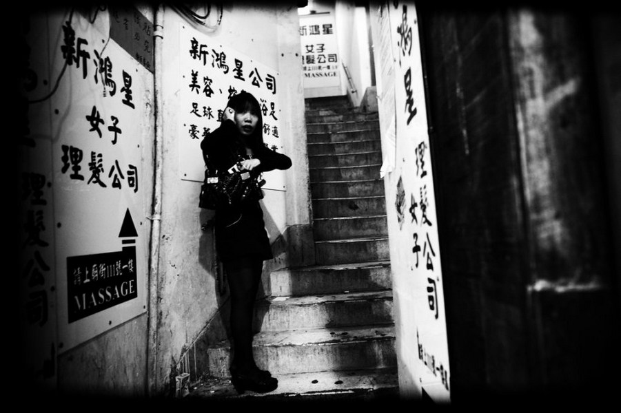 另一面!新西兰人夜间穿行在贫民区实拍香港阴暗面(多图)
