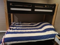 近新本地产Rimu木Donky Bed高低床低价出售