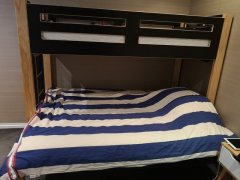 近新本地产Rimu木Donky Bed高低床低价出售