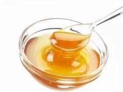 多大的宝宝可以吃蜂蜜？蜂蜜真的能止咳、化痰