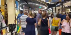 悉尼人不顾政府呼吁 节礼日扎堆前往购物中心抢