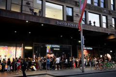 悉尼新疫情蔓延至David Jones和优衣库 又有十趟火