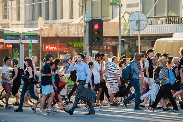 iStock-melbourne-crossing-road-cbd-workers.jpg,0