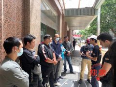 悉尼华裔送餐员罢工第二日，抗议熊猫外卖降酬