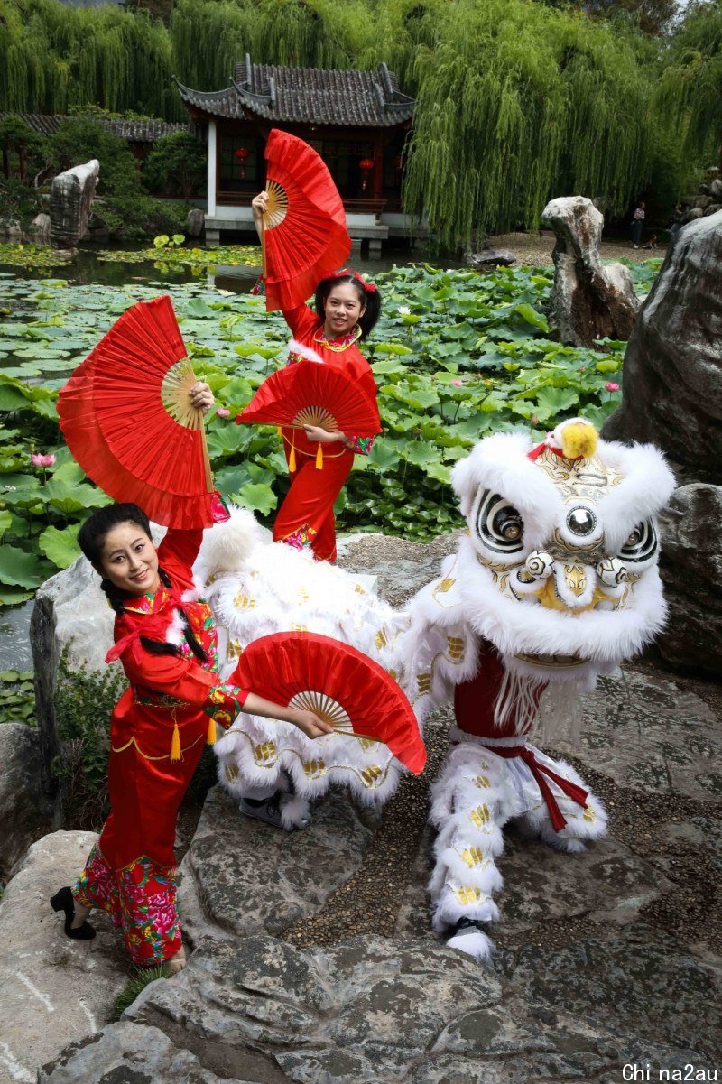 Launch of Sydney Lunar Festival at Chinese Garden of Friendship credit Renee Nowytarger City of Sydney.jpg,0