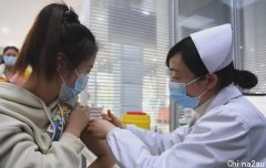 中国再爆5.8万支“矿泉水”疫苗，英国等地黑市