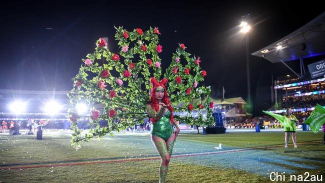A Poison Ivy inspired costume. Picture: NCA NewsWire/Flavio Brancaleone