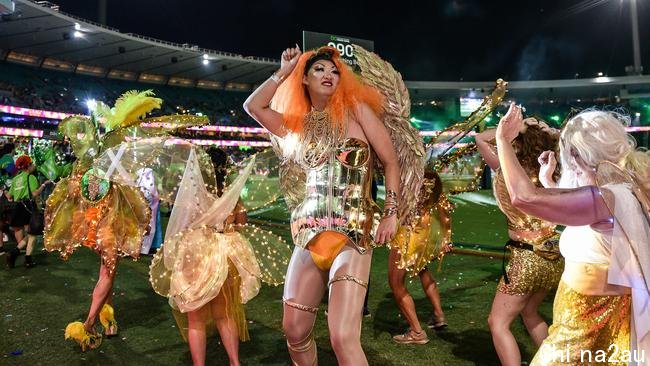 It’s not Mardi Gras without lots of sparkle. Picture: NCA NewsWire/Flavio Brancaleone