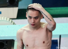 中国跳水冠军被澳洲归化，曾是军人，唱国歌感