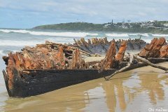悉尼海岸惊现128年古老沉船，残骸震撼网友，无