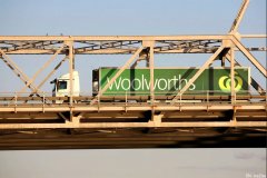 Woolworths突然豪掷$5.5亿并购餐饮服务公司!开始打