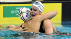 奥运游泳预选赛：澳洲选手麦基翁打破世界纪录