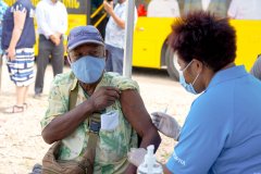 中国指责澳洲破坏太平洋地区的疫苗推出