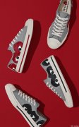 现已发售！CDG再联名Converse，2款经典配色+开口笑
