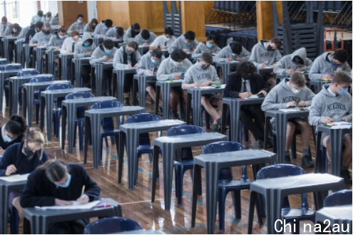 students.png,0