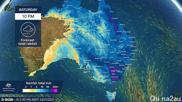 Weather experts have predicted the majority of Australia will be engulfed by wet conditions leading into Sunday