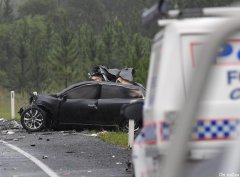 昆州可怕车祸碎片满地，澳洲电视明星当场死亡